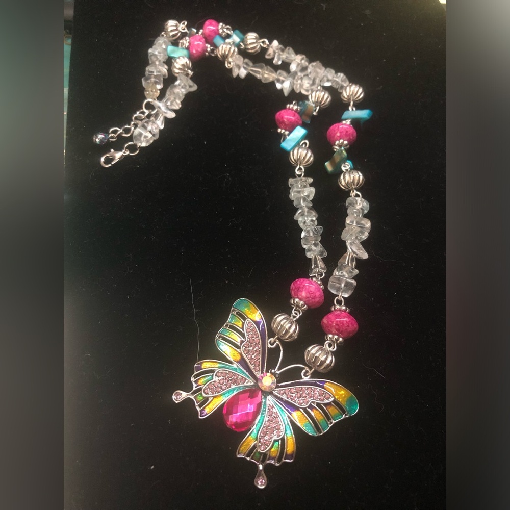 “Flight of Fancy” 🦋🦋 Beautiful hand crafted beaded necklace